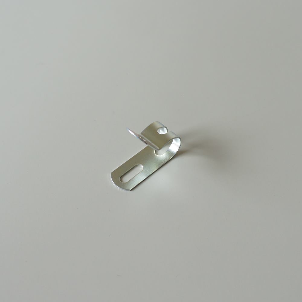 斉藤製作所　メタル片サドル　SS-912-G（100個入り）V.V.R用片サドル【三価クロメート表面処理】