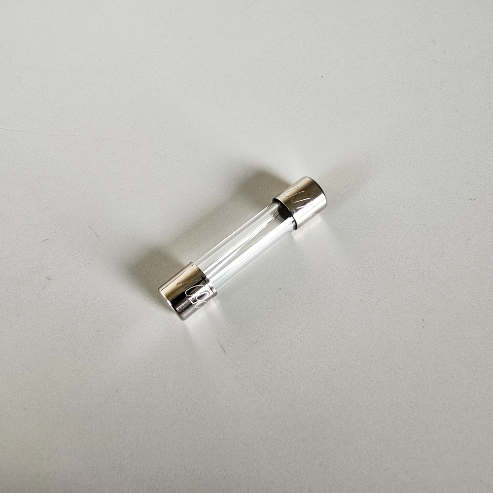 冨士端子工業　ガラス管ヒューズ　FGBO-A 250V 5A（100本入り）